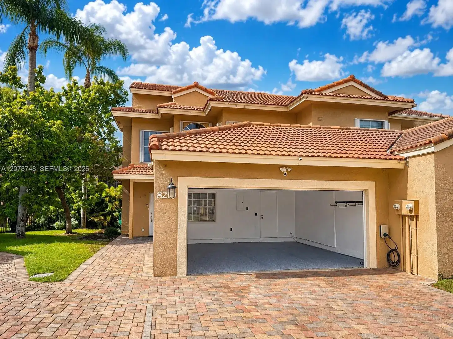 2 bedroom 2 bath Residential Lease for rent at 8210 NW 191st Ln # 19L, Hialeah FL 33015