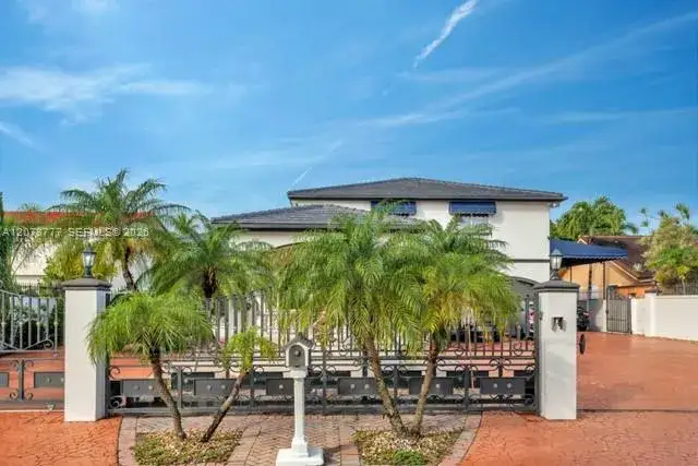 4 bedroom 3 bath Residential for sale at 3750 SW 136th Ct, Miami FL 33175