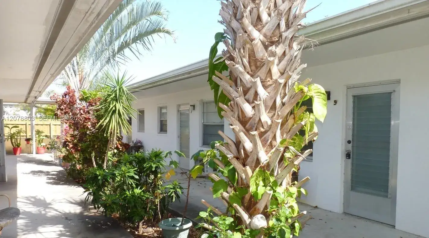 1 bedroom 1 bath Residential for sale at 1746 N 3rd Ave N # 3, Lake Worth FL 33460