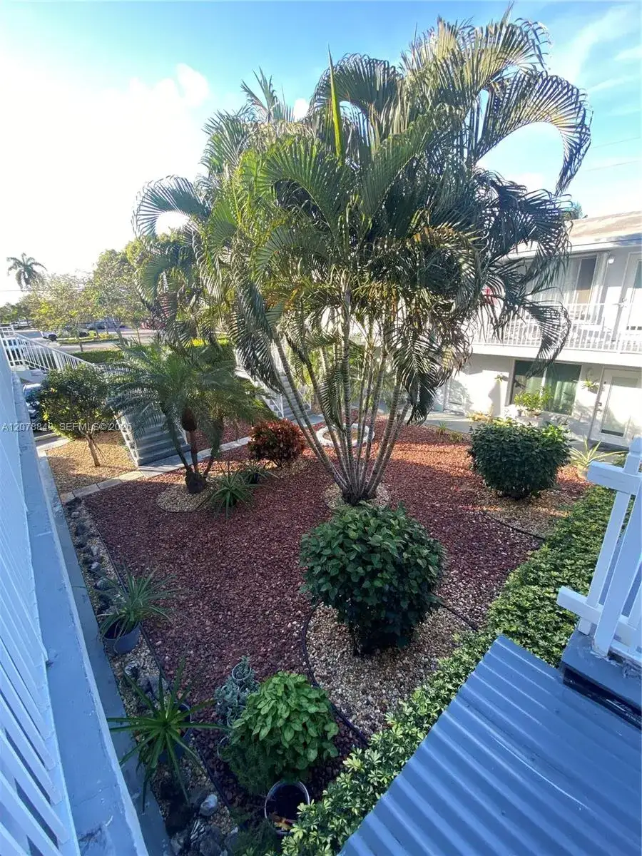 2 bedroom 1 bath Residential for sale at 2344 NE 12th St # 7, Pompano Beach FL 33062