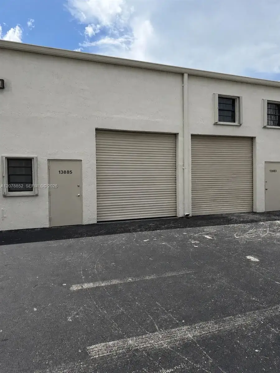 Commercial Sale for sale at 13885 SW 140th St # 543, Miami FL 33186