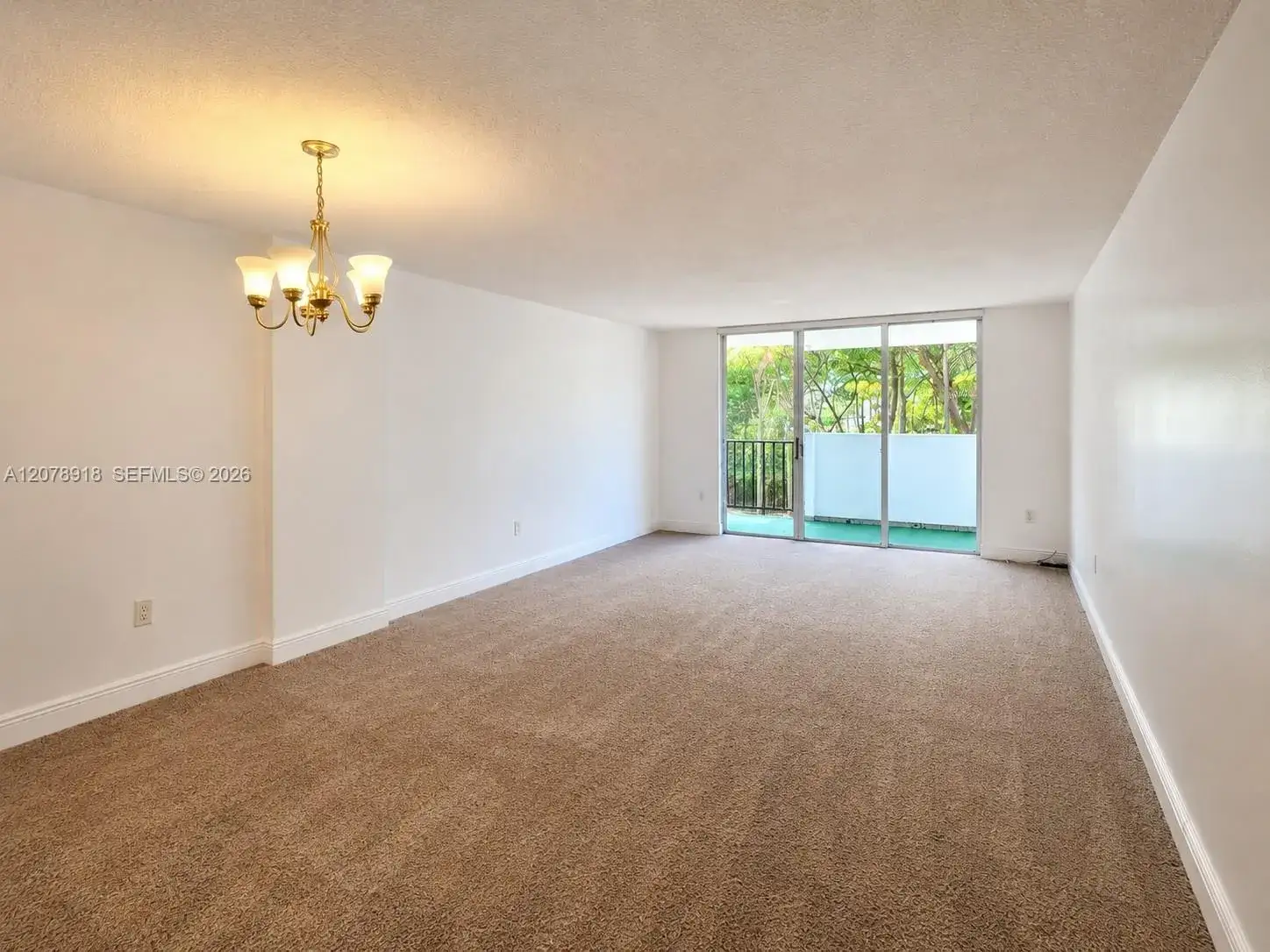 1 bedroom 1 bath Residential for sale at 2780 NE 183rd St # 215, Aventura FL 33160