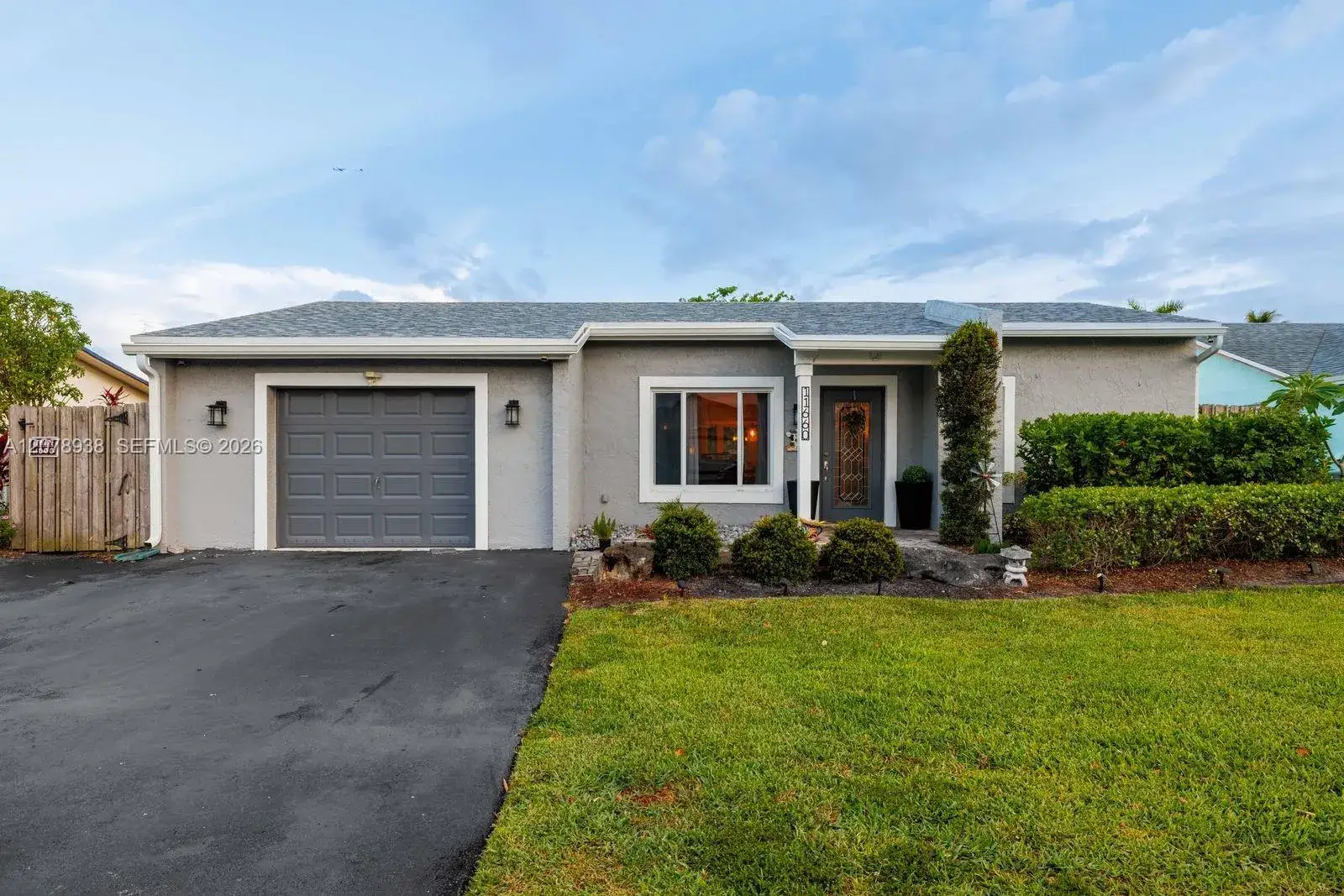 3 bedroom 2 bath Residential for sale at 11660 NW 38th Pl, Sunrise FL 33323