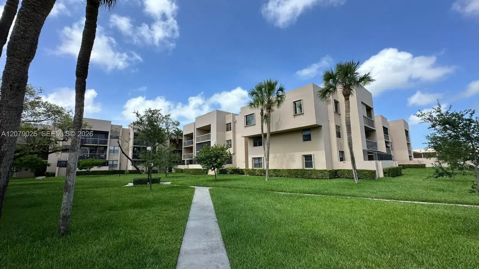 2 bedroom 2 bath Residential Lease for rent at 10425 SW 112th Ave # 315, Miami FL 33176