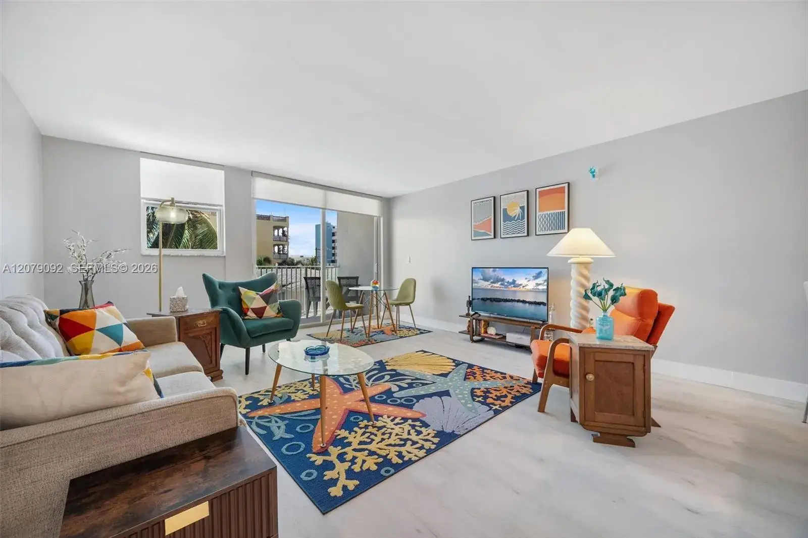 1 bedroom 1 bath Residential for sale at 211 S Ocean Dr # 302, Hollywood FL 33019