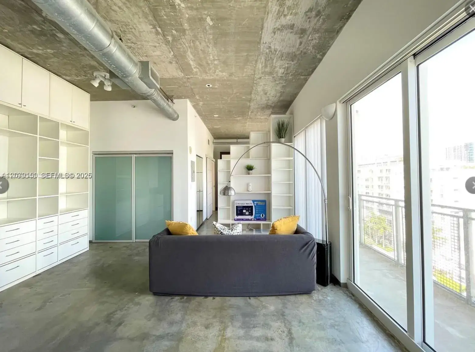 1 bedroom 1 bath Residential Lease for rent at 455 NE 25th St # 904, Miami FL 33137