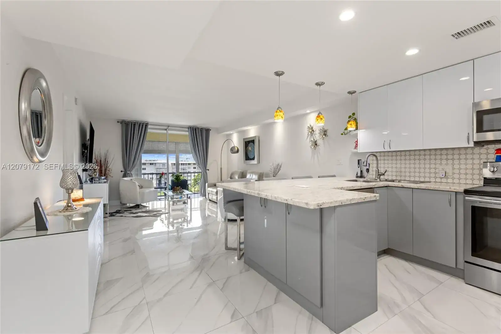 1 bedroom 1 bath Residential for sale at 2855 Leonard Dr # H605, Aventura FL 33160