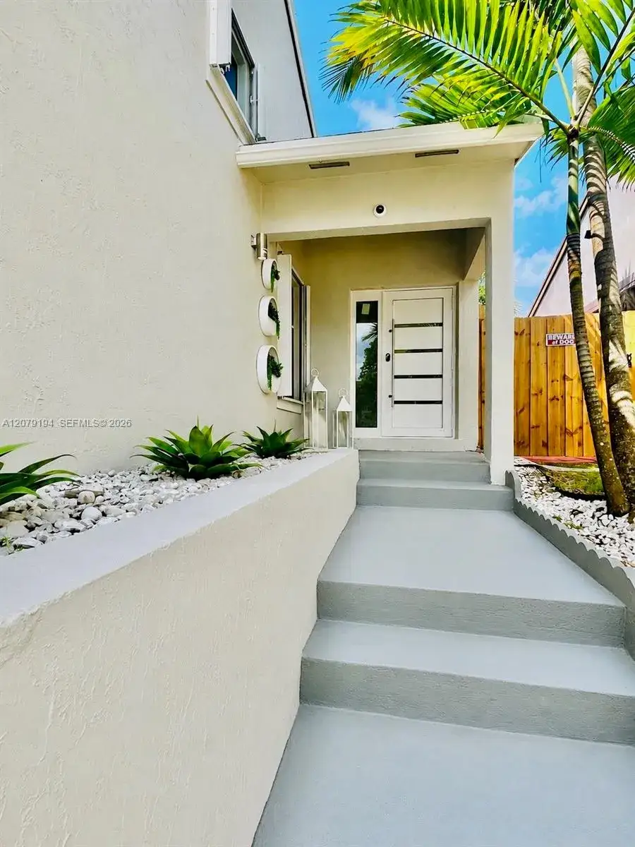 3 bedroom 2 bath Residential for sale at 21780 SW 99th Pl, Cutler Bay FL 33190
