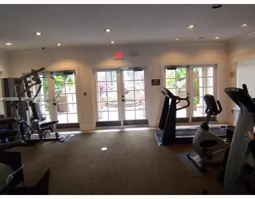 3 bedroom 2 bath Residential for sale at 2971 NE 185th St # 1906, Aventura FL 33180