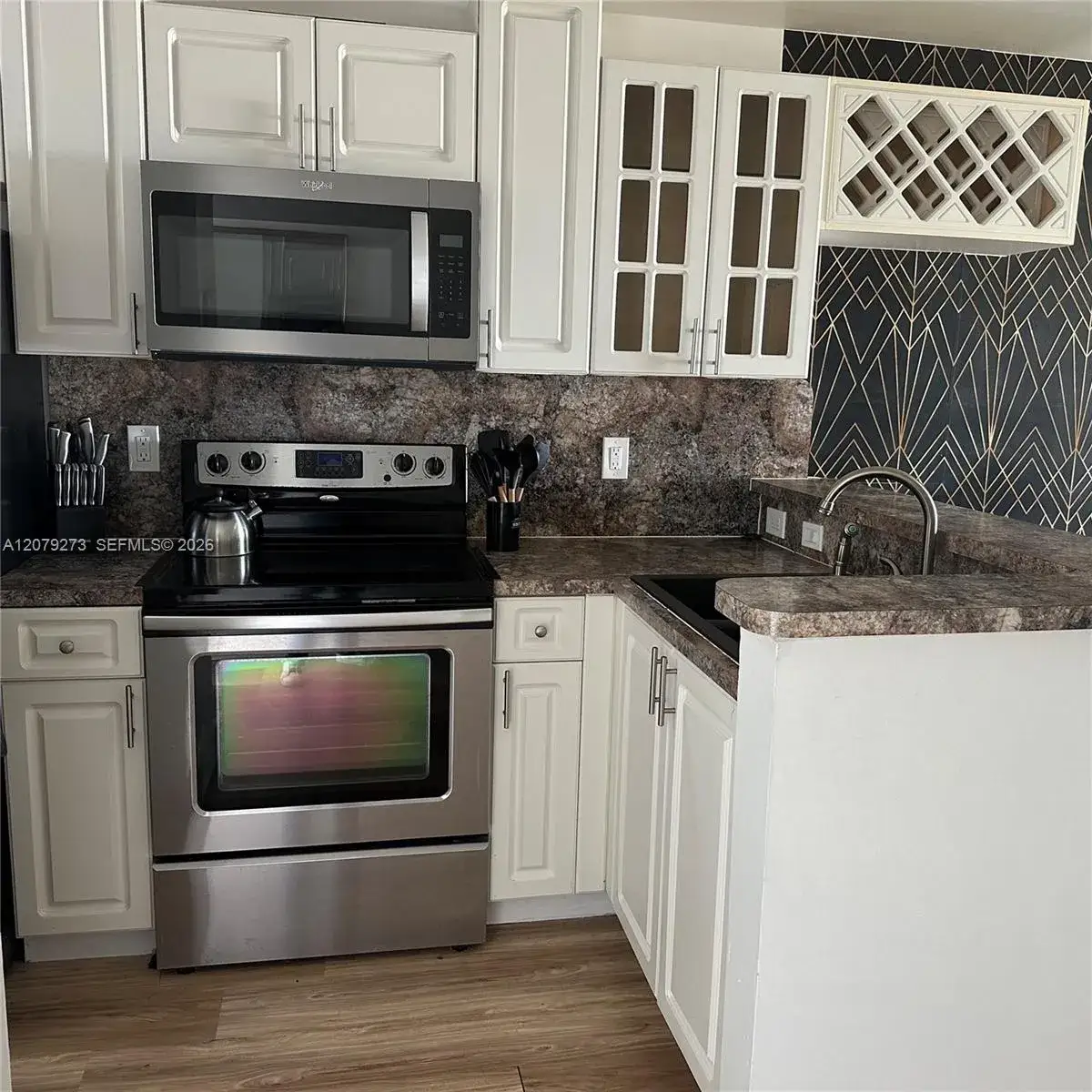 1 bedroom 1 bath Residential Lease for rent at 821 SW 2nd St # 9, Miami FL 33130