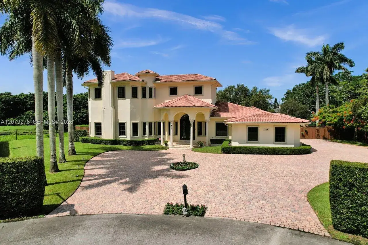 5 bedroom 5 bath Residential for sale at 3311 SW 118th Ter, Davie FL 33330