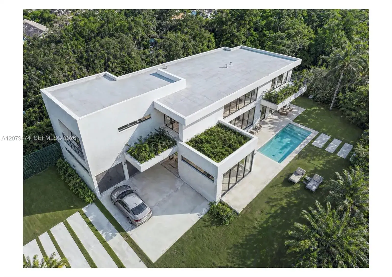 8 bedroom 8 bath Residential for sale at 4165 Poinciana Ave, Miami FL 33133