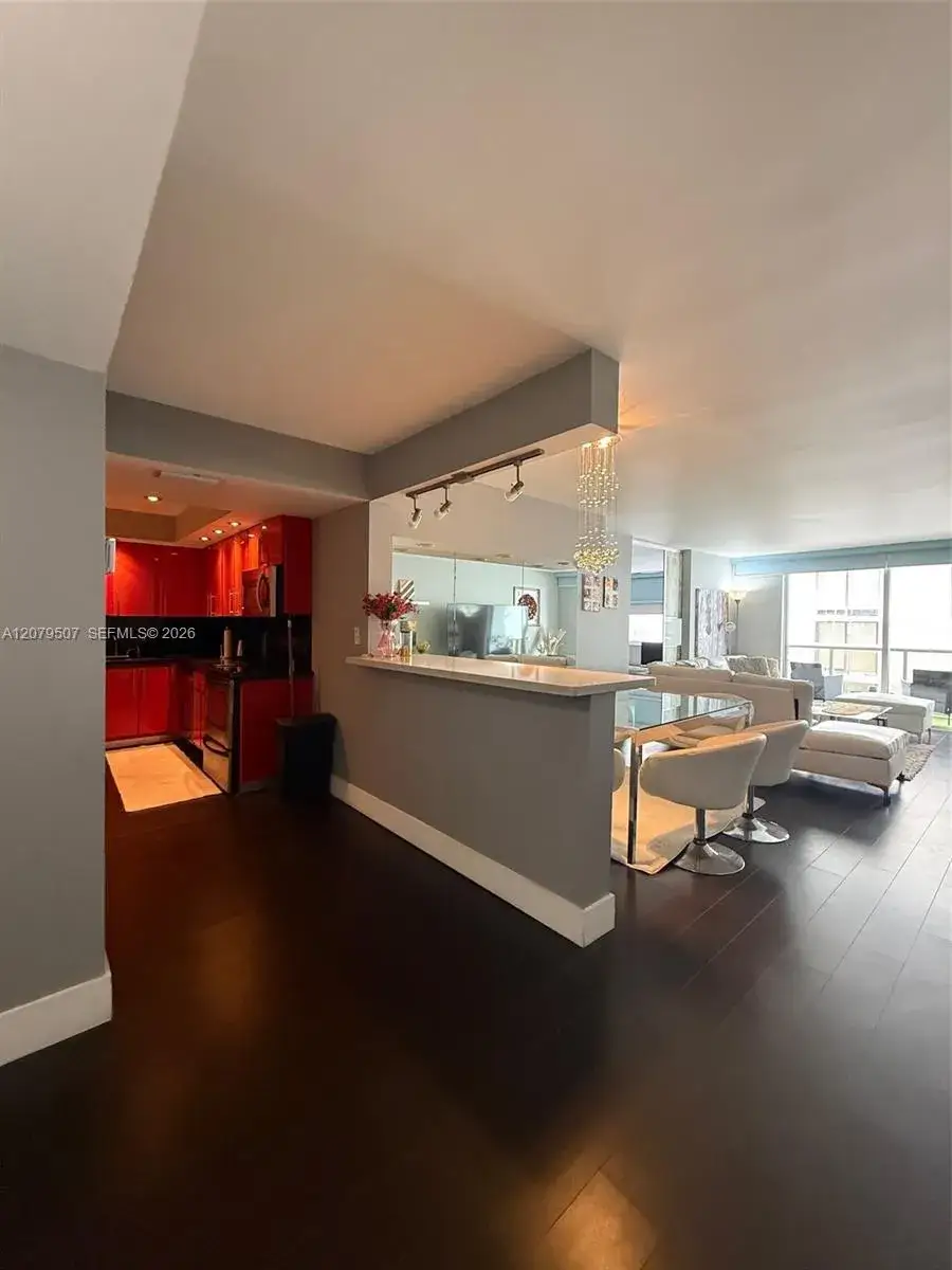2 bedroom 2 bath Residential Lease for rent at 6039 Collins Ave # 1505, Miami Beach FL 33140