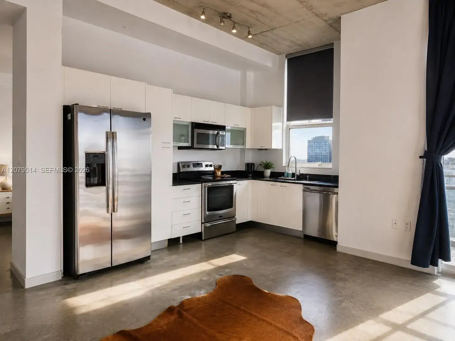 2 bedroom 2 bath Residential Lease for rent at 133 NE 2nd Ave # 2113, Miami FL 33132