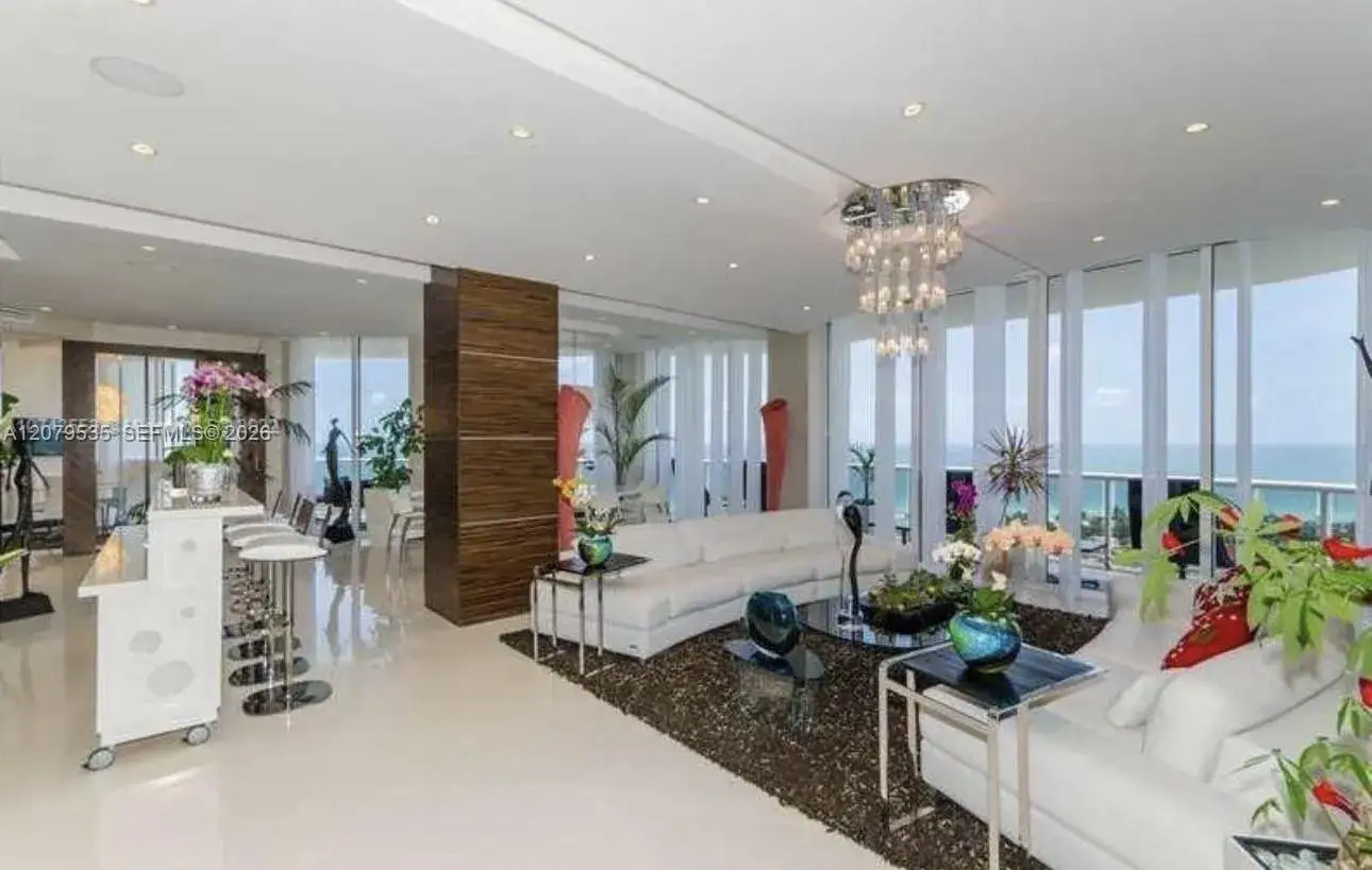 5 bedroom 4 bath Residential Lease for rent at 3802 NE 207th St # 2802, Aventura FL 33180