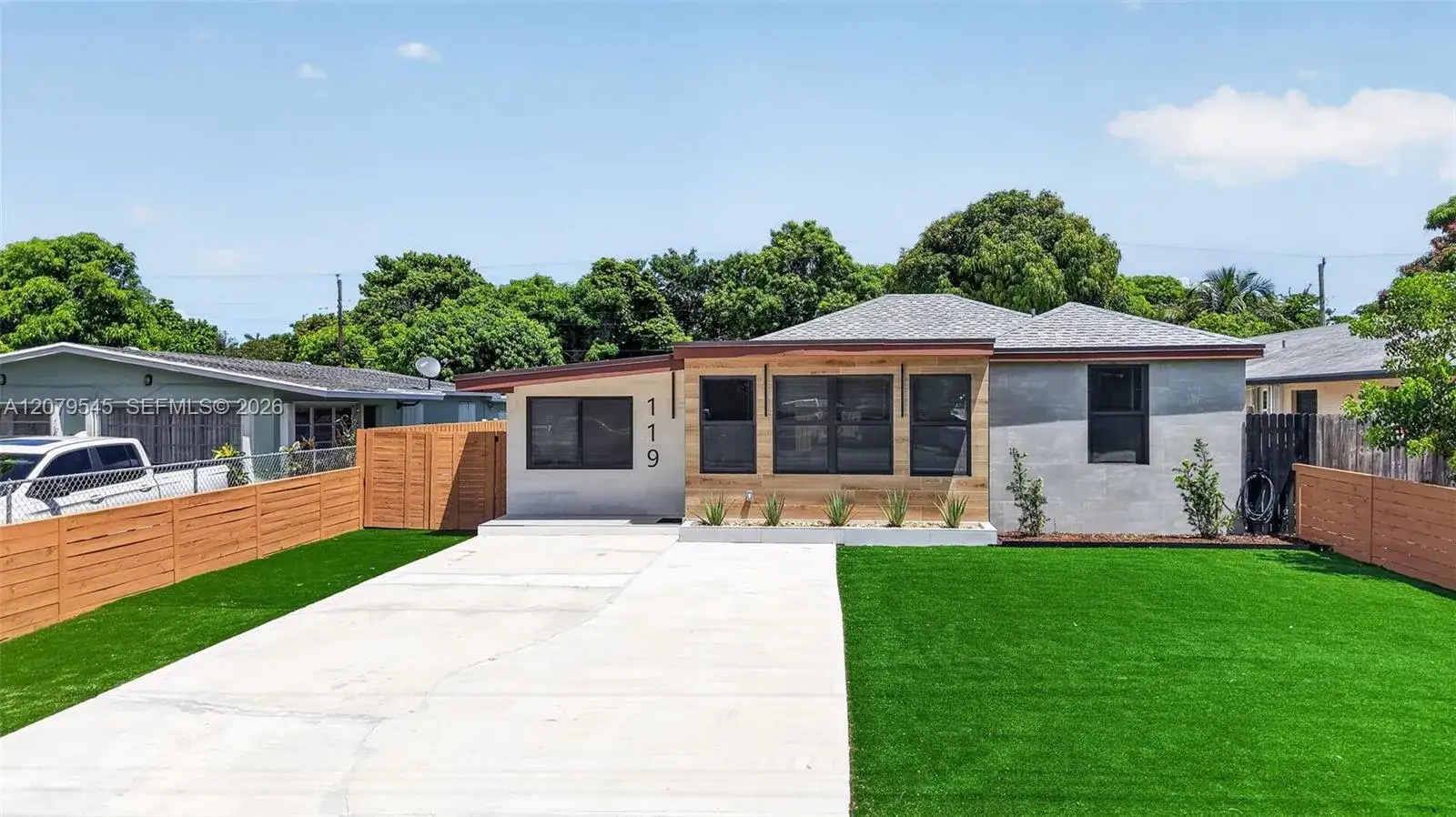 3 bedroom 2 bath Residential for sale at 119 SW 4th Ave, Delray Beach FL 33444