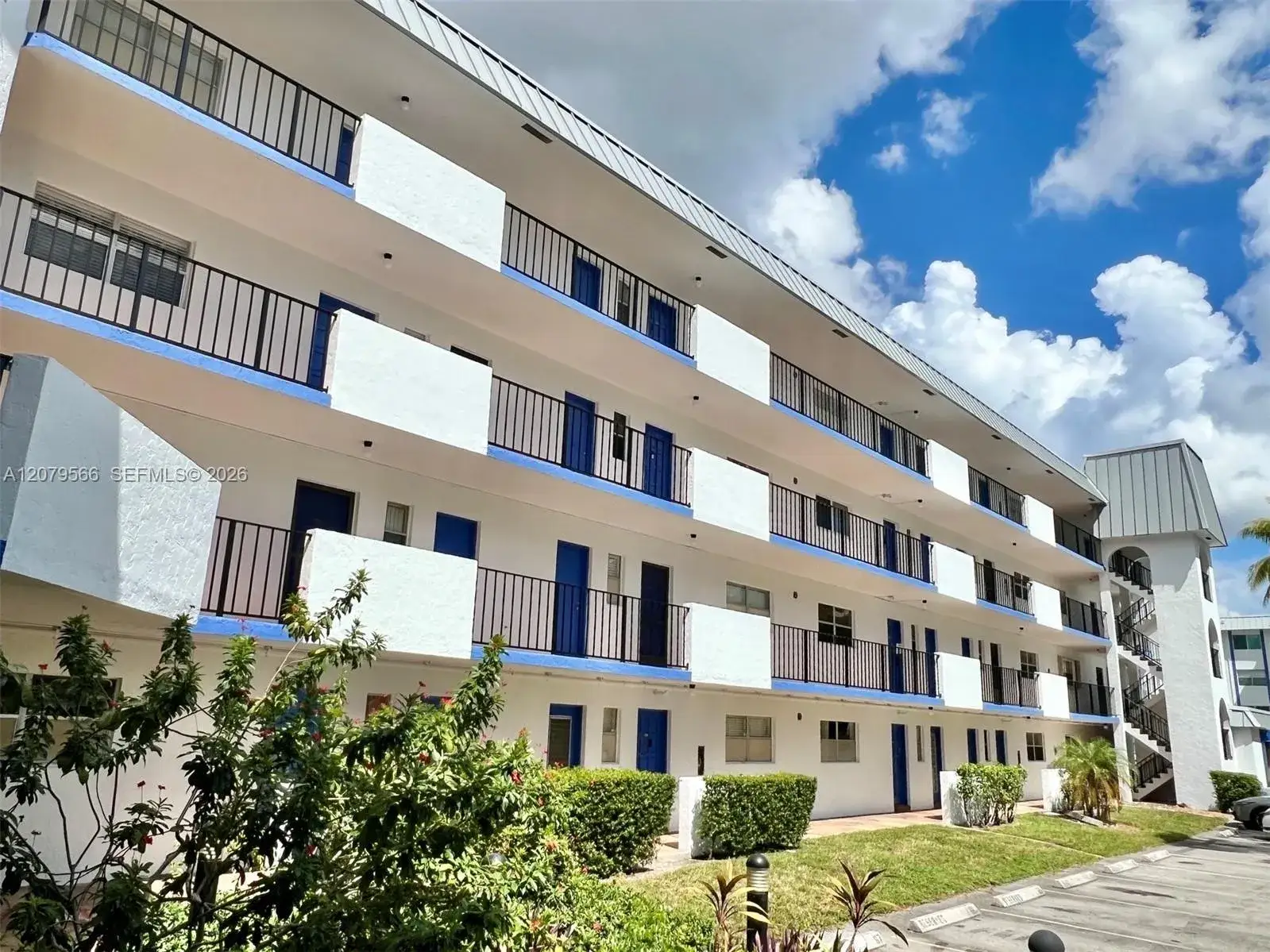 2 bedroom 2 bath Residential for sale at 6300 S Falls Cir Dr # 408, Lauderhill FL 33319