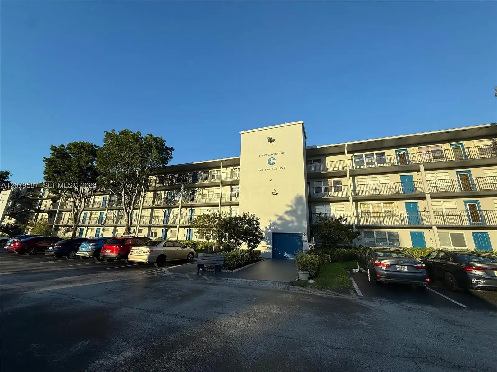 2 bedroom 2 bath Residential for sale at 301 SW 135th Ave # 402C, Pembroke Pines FL 33027