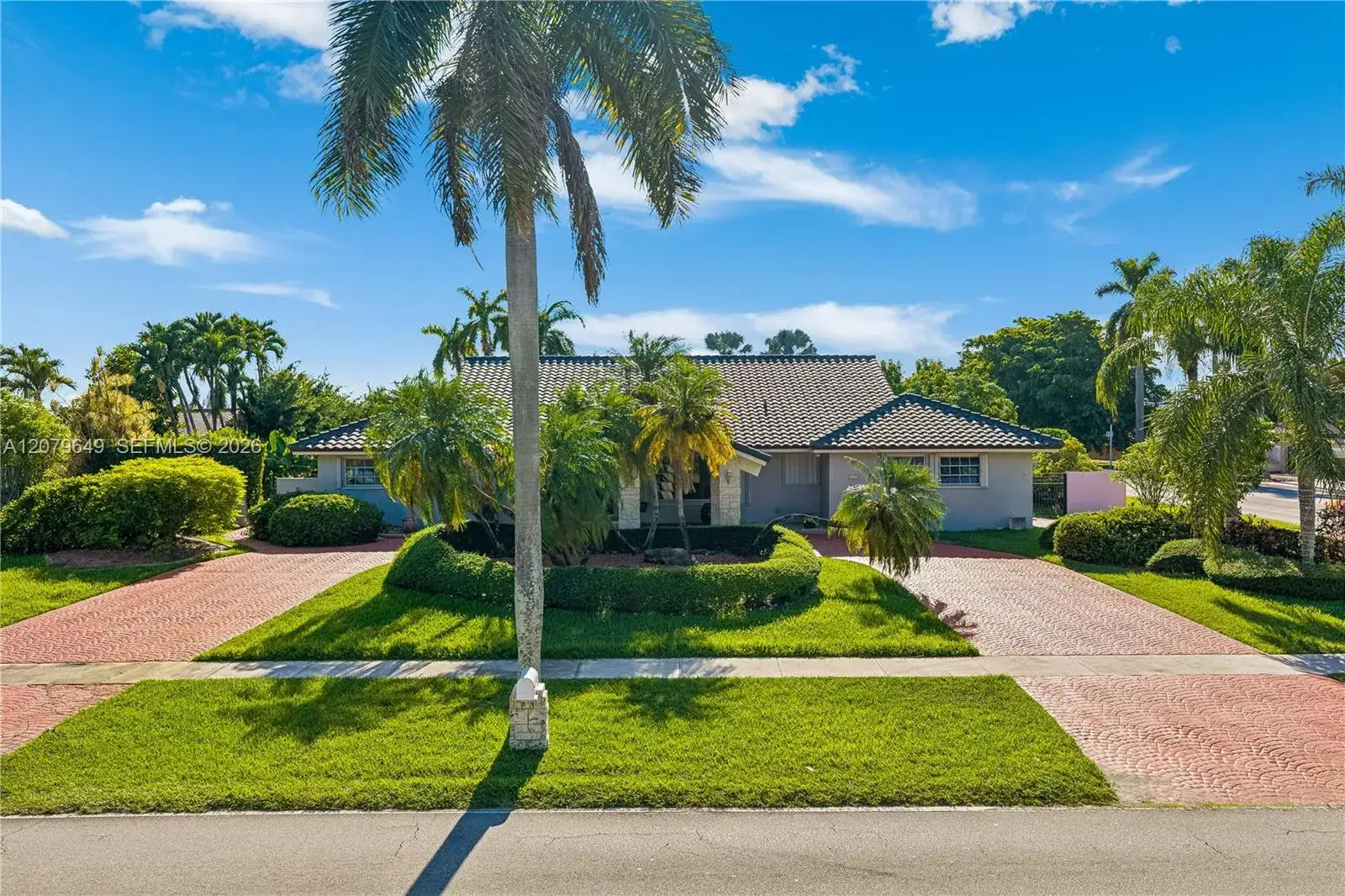 590 NW 132nd Ave, Miami FL 33182