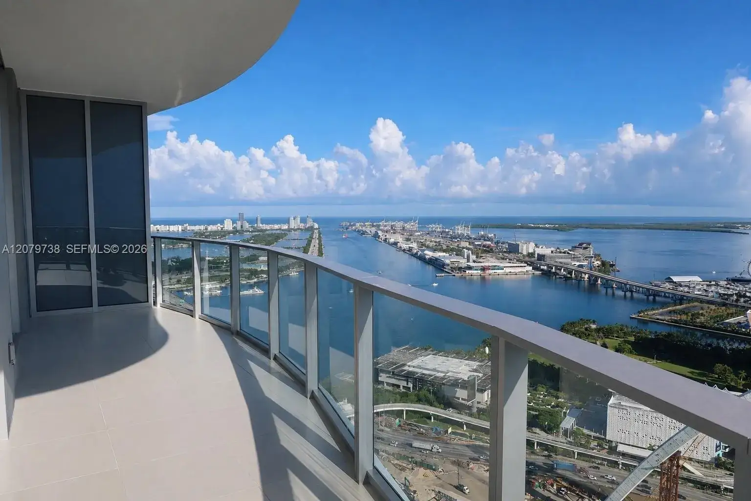 2 bedroom 2 bath Residential Lease for rent at 1400 biscayne blvd # 4502, Miami FL 33132