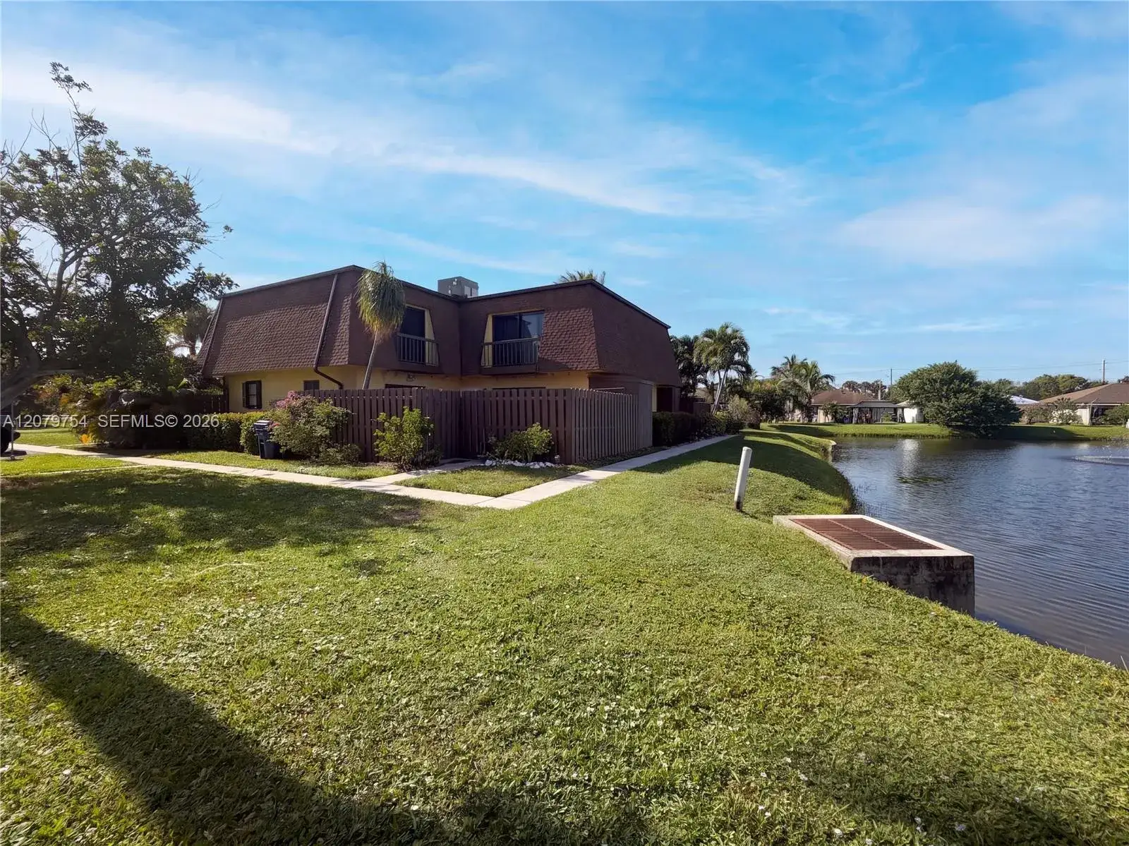 2 bedroom 2 bath Residential for sale at 110 N Delaware Blvd # 10C, Jupiter FL 33458