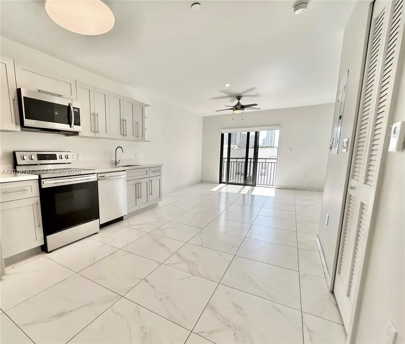 1 bath Residential Lease for rent at 836 SW 2nd St # 404, Miami FL 33130