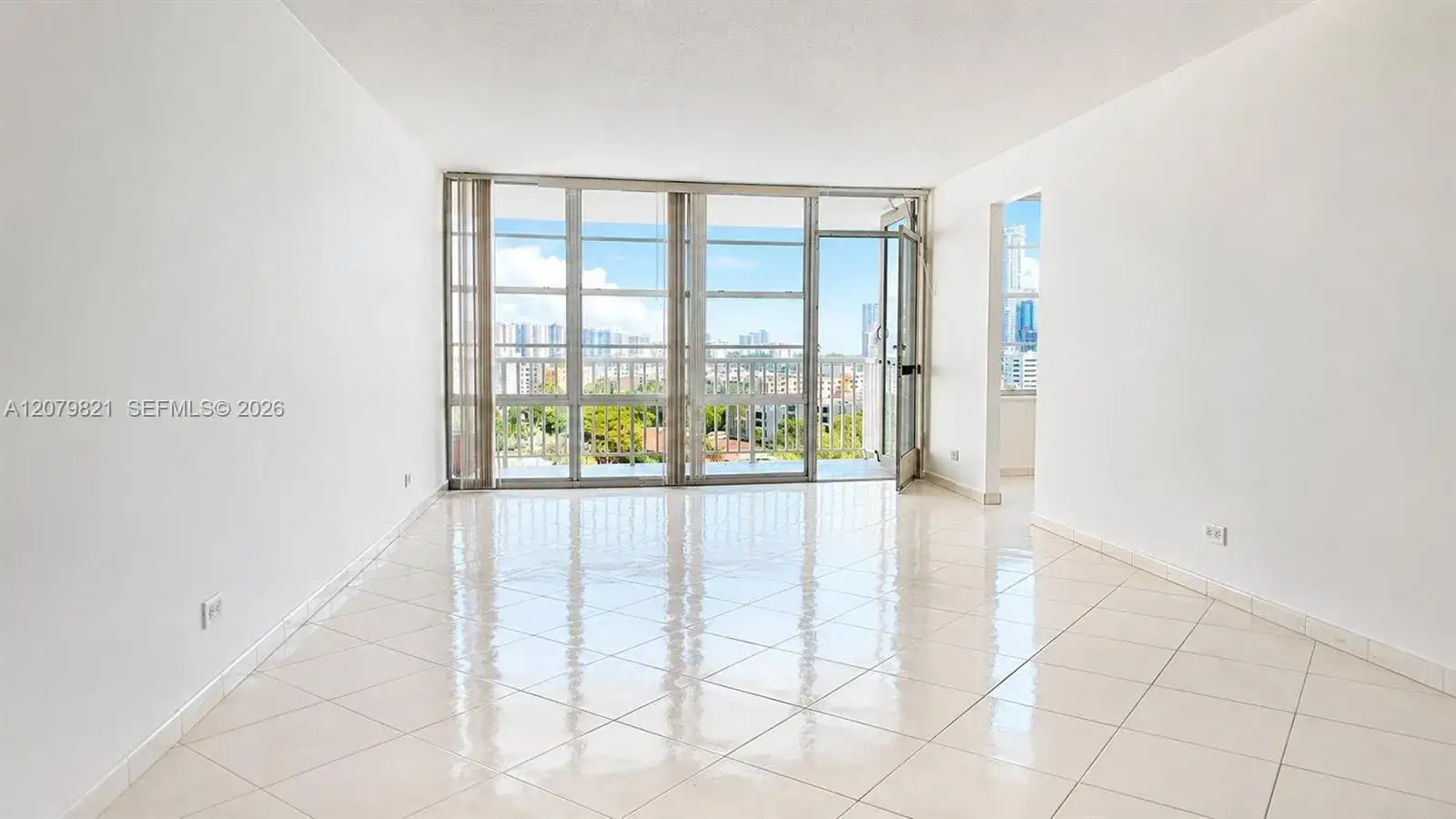2 bedroom 2 bath Residential for sale at 231 174th St # 1215, Sunny Isles Beach FL 33160