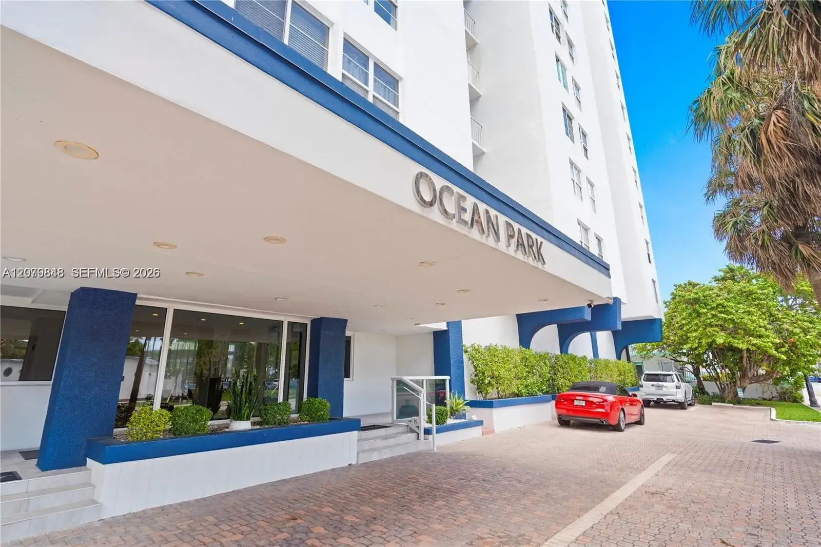 1 bedroom 1 bath Residential for sale at 6450 Collins Ave # 205, Miami Beach FL 33141