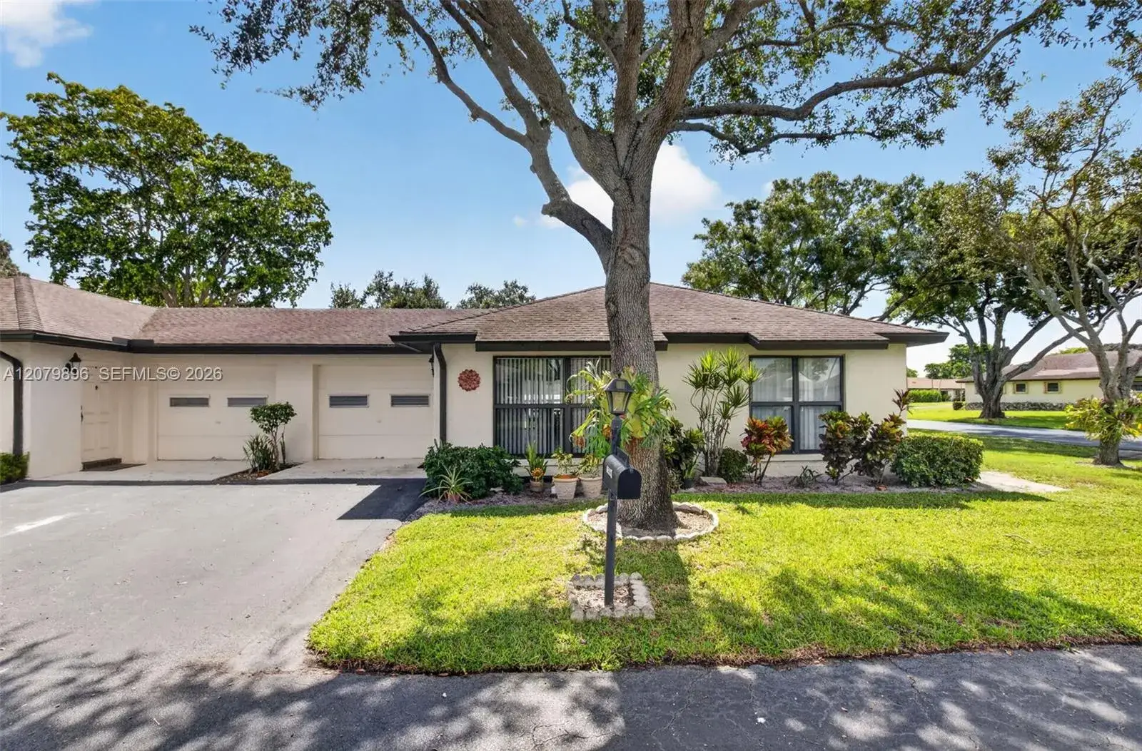 2 bedroom 2 bath Residential for sale at 10086 Eaglewood Rd # B, Boynton Beach FL 33436