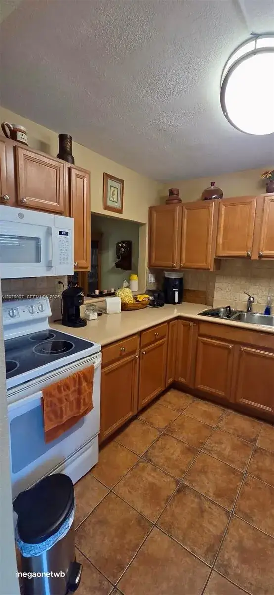 2 bedroom 1 bath Residential for sale at 2728 N Garden Dr N # 112, Lake Worth FL 33461