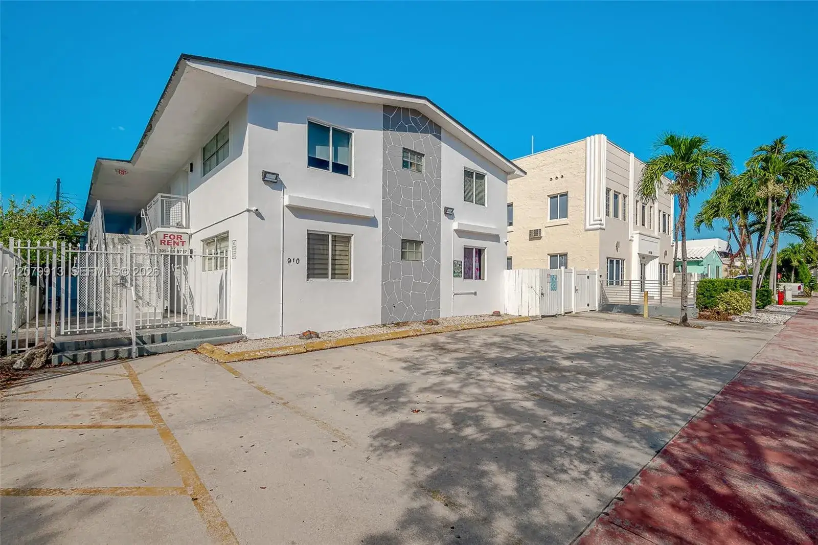 2 bedroom 2 bath Residential Lease for rent at 6910 Bay Dr # 6, Miami Beach FL 33141