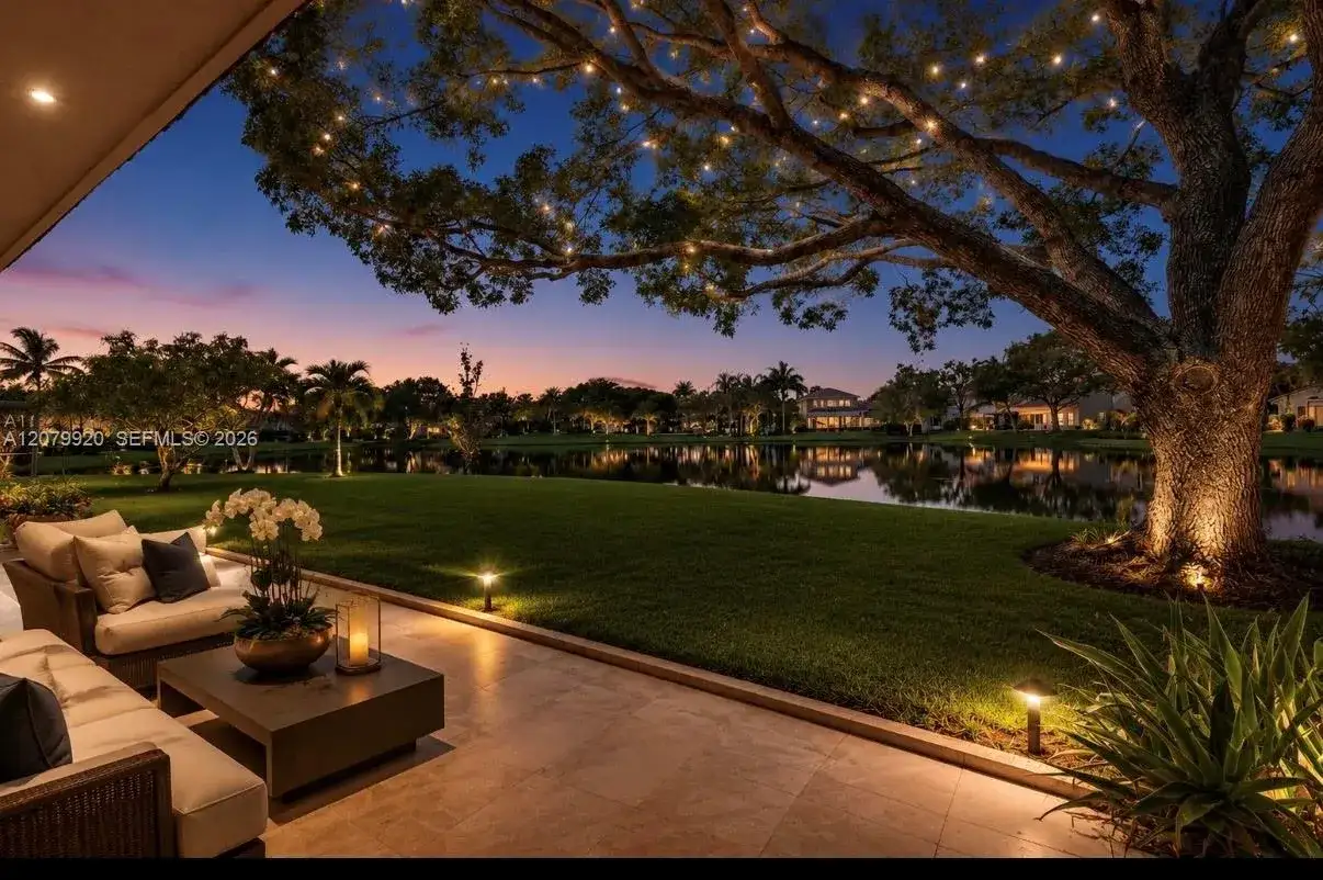 4 bedroom 3 bath Residential for sale at 191 Alhambra Way, Weston FL 33326