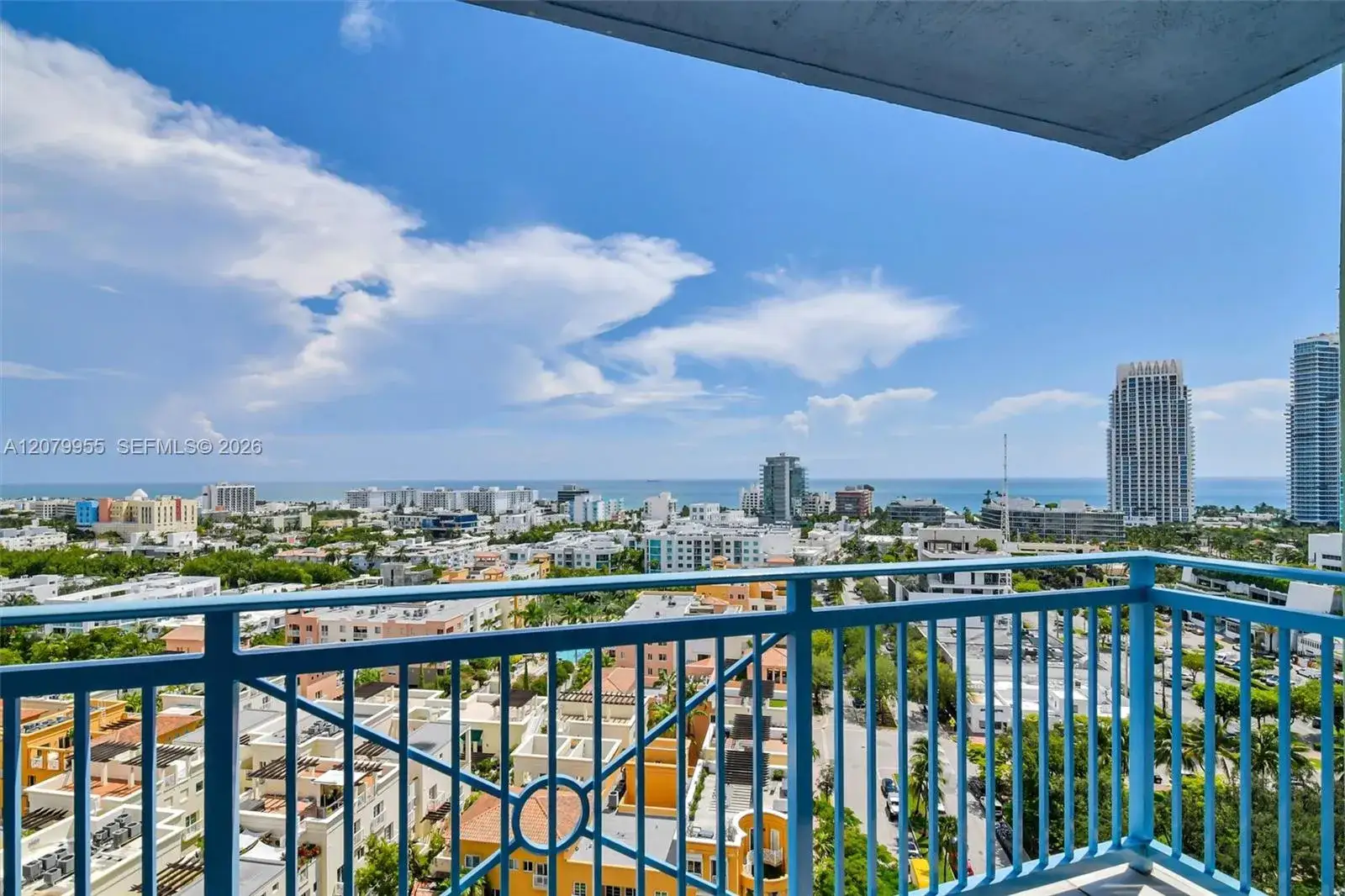 2 bedroom 2 bath Residential for sale at 90 Alton Rd # 1809, Miami Beach FL 33139