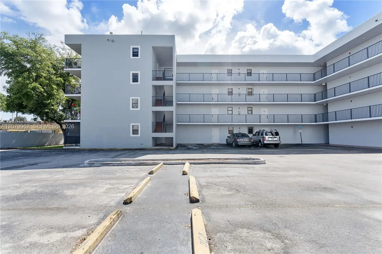 3 bedroom 2 bath Residential for sale at 5825 W 25 Ct # 212, Hialeah FL 33016