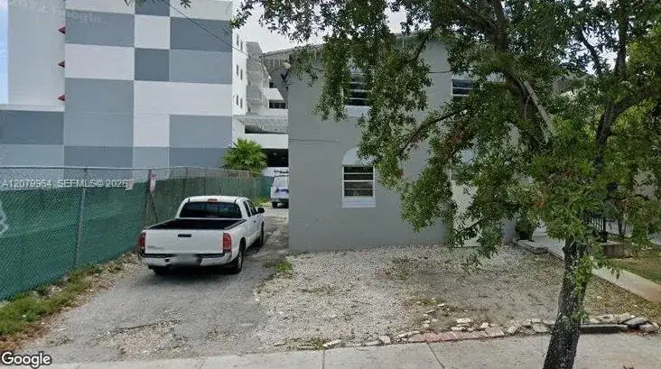 2 bedroom 1 bath Residential Lease for rent at 633 NW 23rd Ct # 2, Miami FL 33125