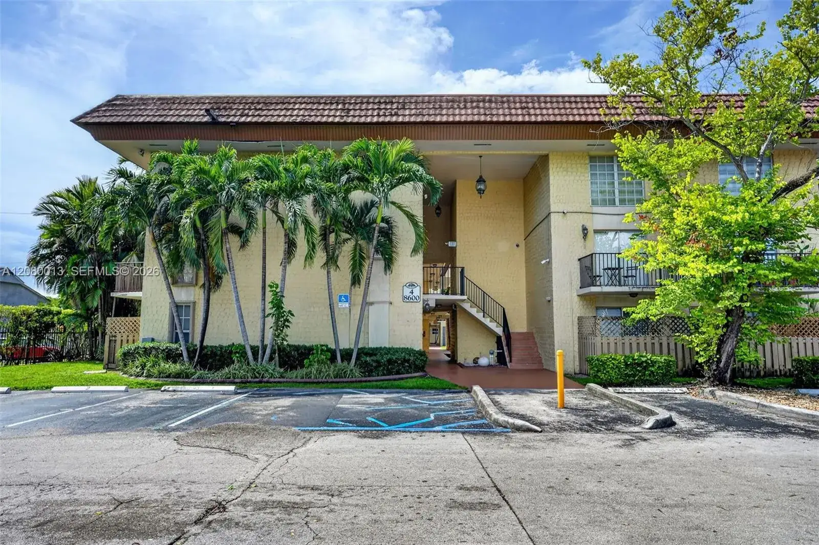 1 bedroom 1 bath Residential Lease for rent at 8600 SW 109th Ave # 205, Miami FL 33173