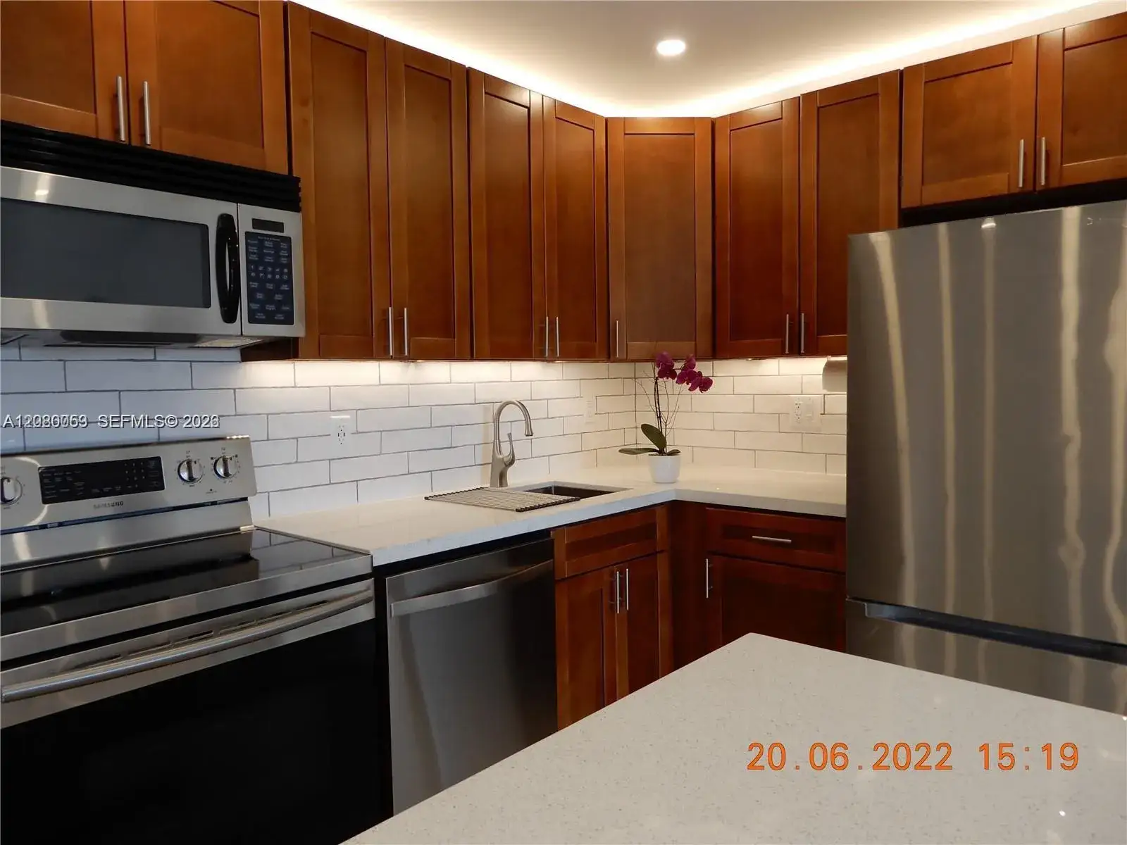 1 bedroom 1 bath Residential Lease for rent at 7175 NW 179th St # 307, Hialeah FL 33015