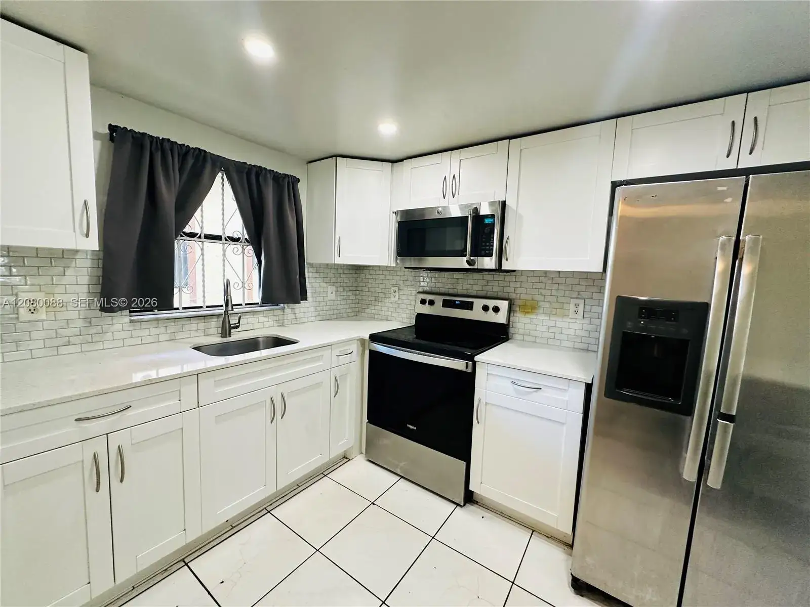 2 bedroom 2 bath Residential for sale at 6565 W 26th Dr # 104, Hialeah FL 33016