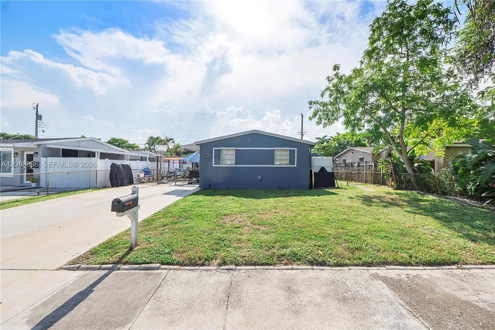 3 bedroom 2 bath Residential for sale at 1510 N 68th Ave, Hollywood FL 33024