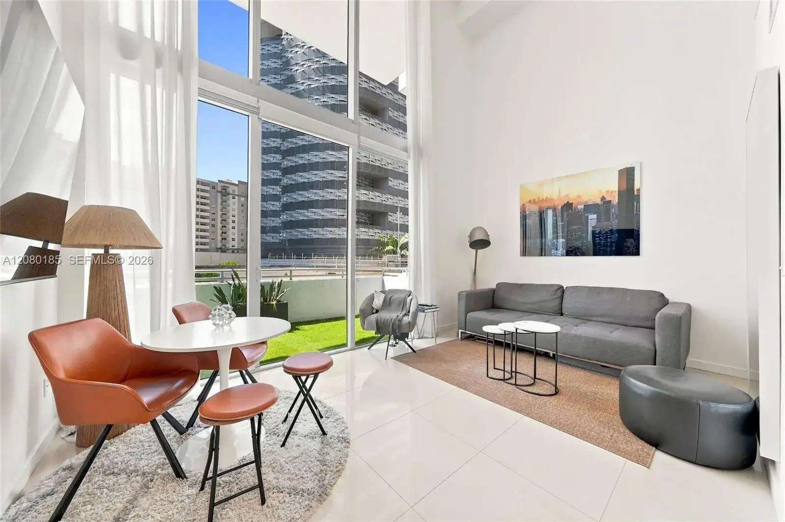 1 bedroom 2 bath Residential Lease for rent at 1050 Brickell Ave # 214, Miami FL 33131