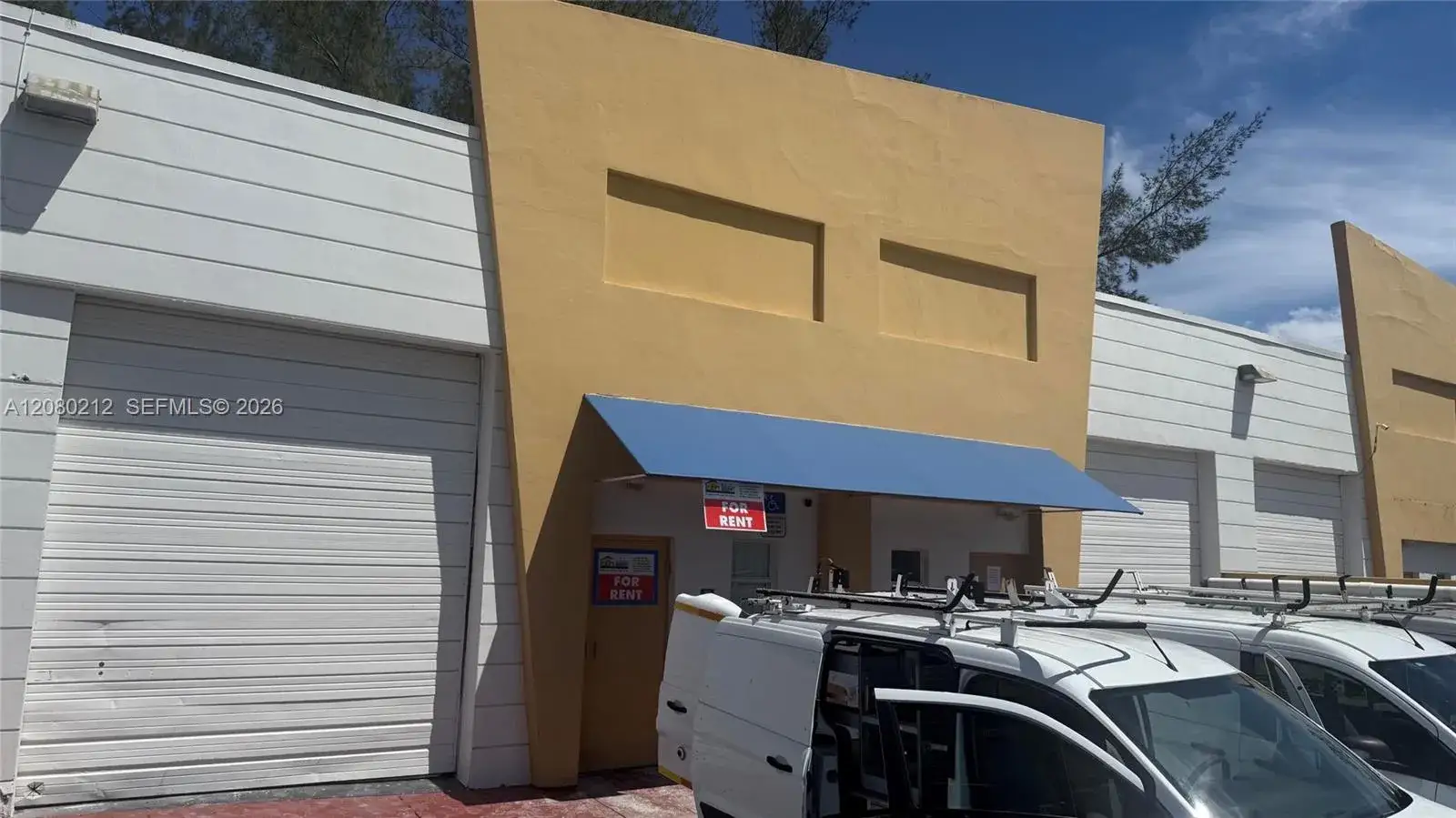Commercial Sale for sale at 307 NW 10th Ter # 307, Hallandale Beach FL 33009