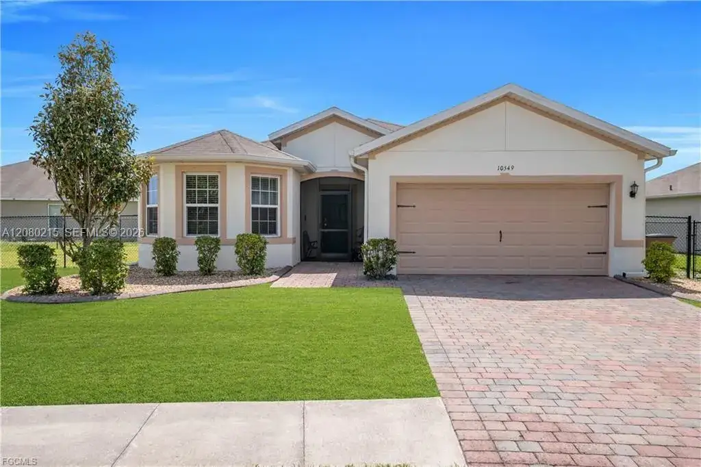 3 bedroom 2 bath Residential for sale at 10549 Canal Brook LN, Lehigh Acres FL 33936
