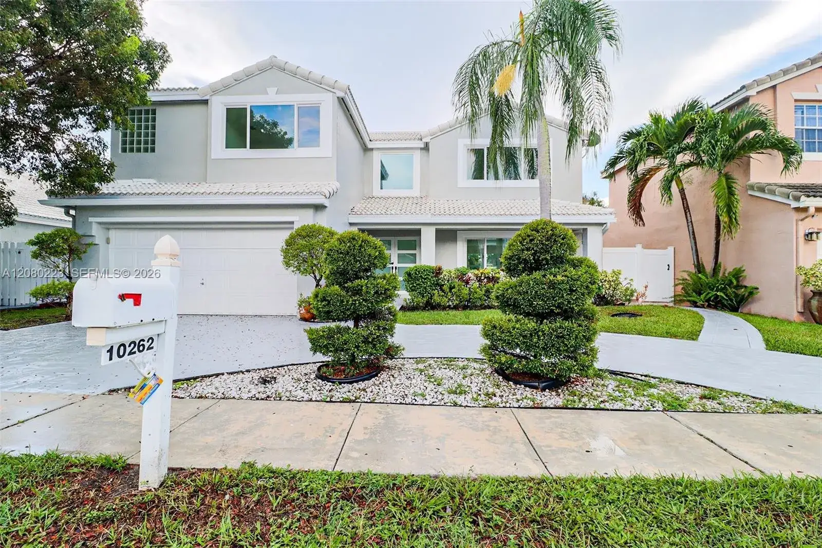 4 bedroom 3 bath Residential for sale at 10262 SW 9th Ln, Pembroke Pines FL 33025