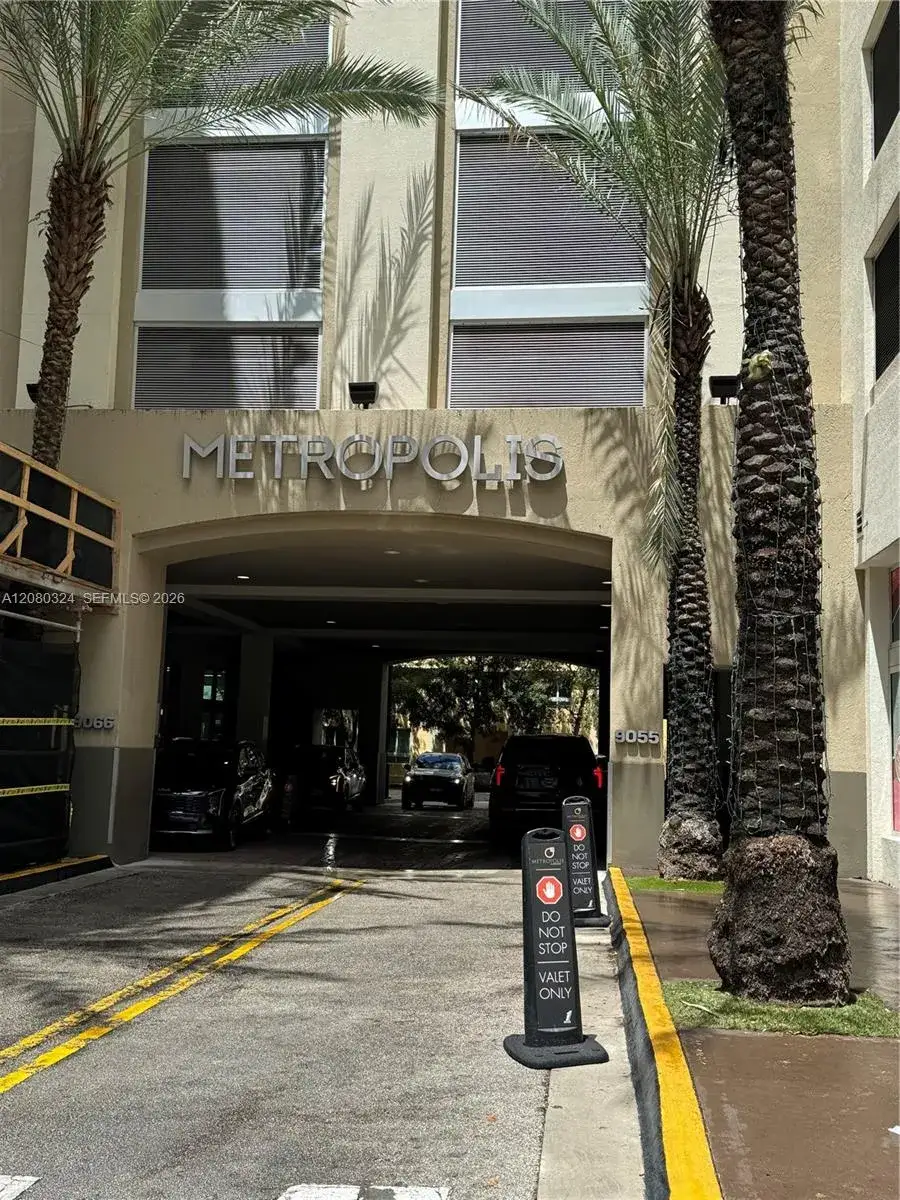 2 bedroom 2 bath Residential Lease for rent at 9055 SW 73rd Ct # 1108, Miami FL 33156