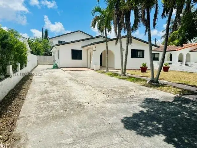 3 bedroom 2 bath Residential Lease for rent at 11870 SW 5th St # 1, Miami FL 33184