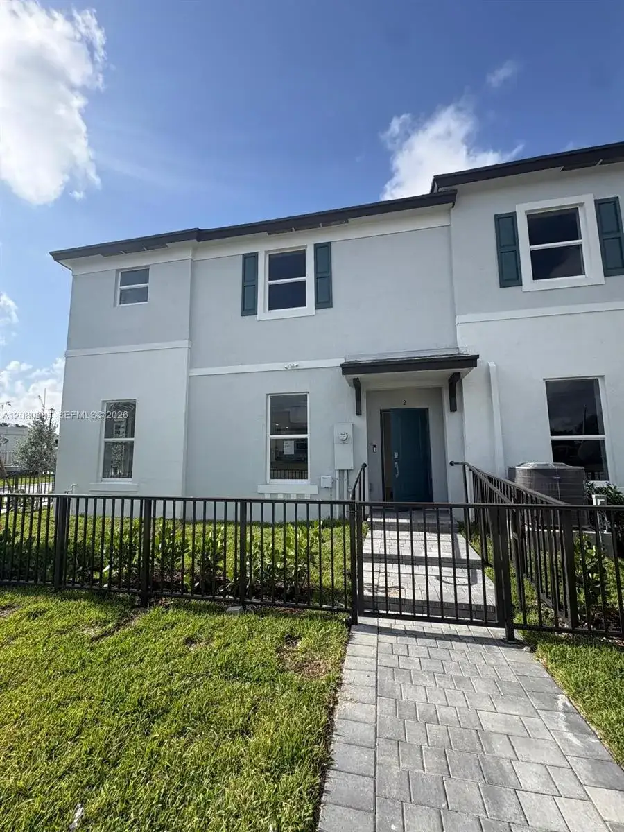 3 bedroom 2 bath Residential Lease for rent at 12450 SW 248 # 5, Homestead FL 33032