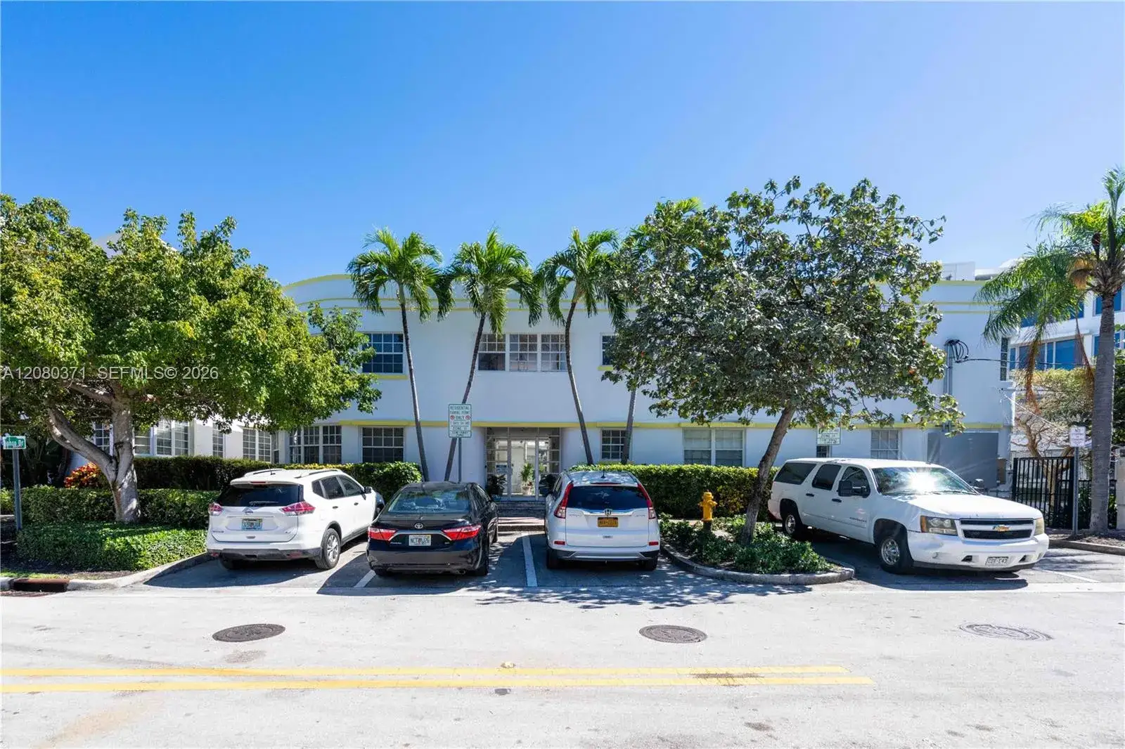 3 bedroom 2 bath Residential Lease for rent at 2383 Flamingo Dr # 11, Miami Beach FL 33140