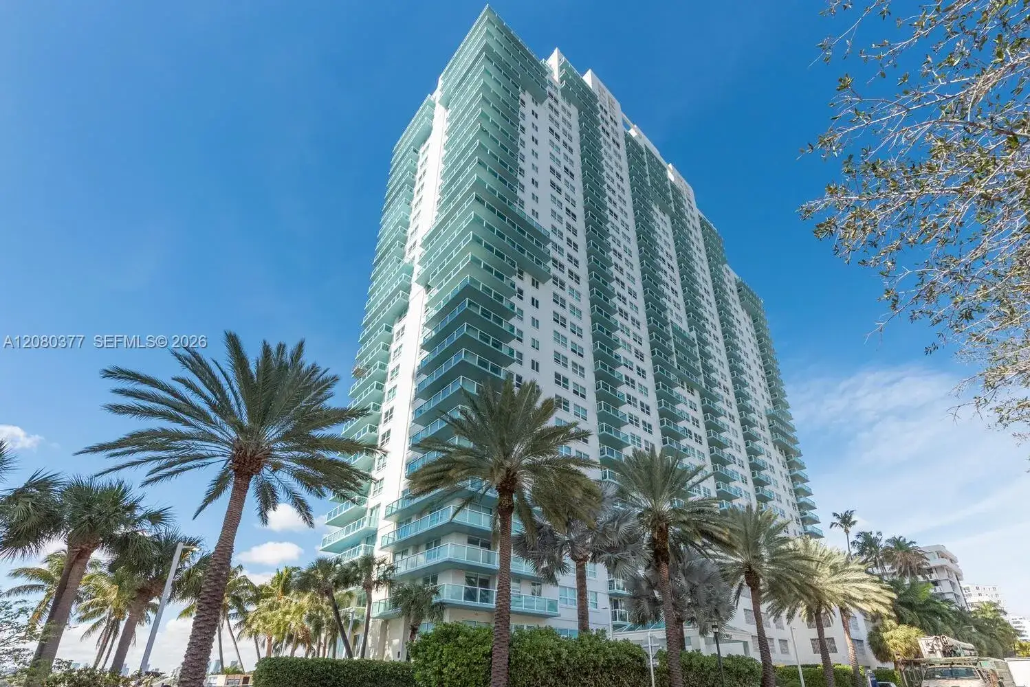 1 bedroom 1 bath Residential for sale at 650 West Ave # 406, Miami Beach FL 33139