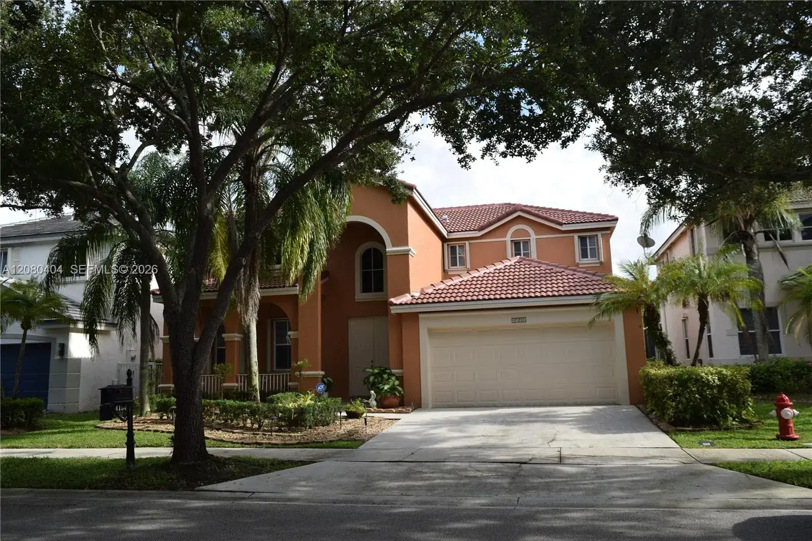 5 bedroom 4 bath Residential for sale at 4154 Staghorn Ln, Weston FL 33331