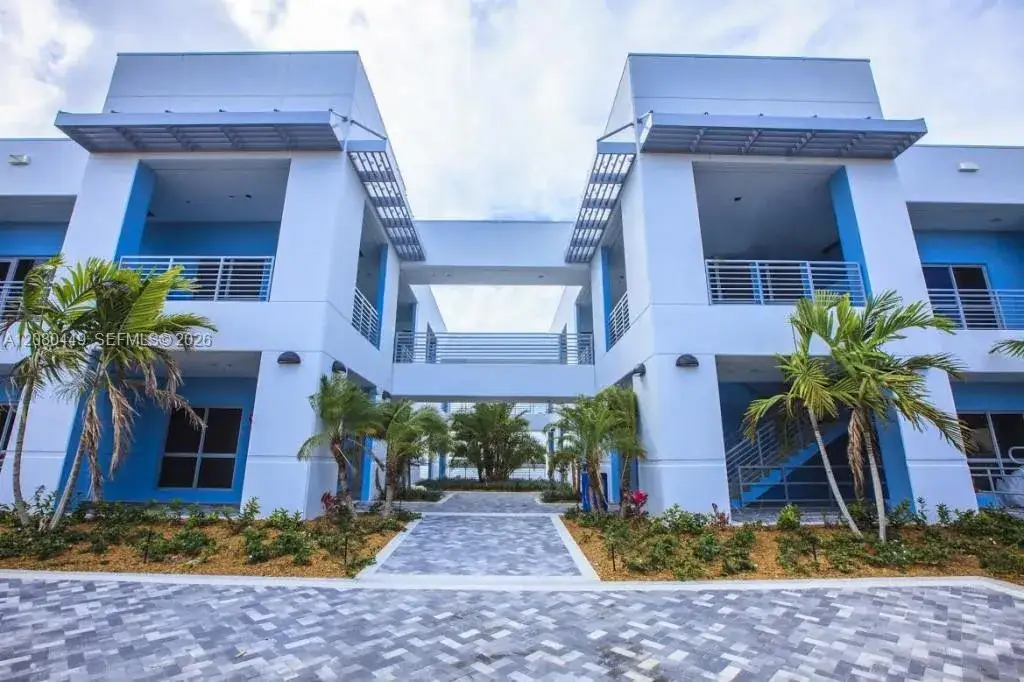 Commercial Sale for sale at 1500 NW 89th Ct # 206, Doral FL 33172